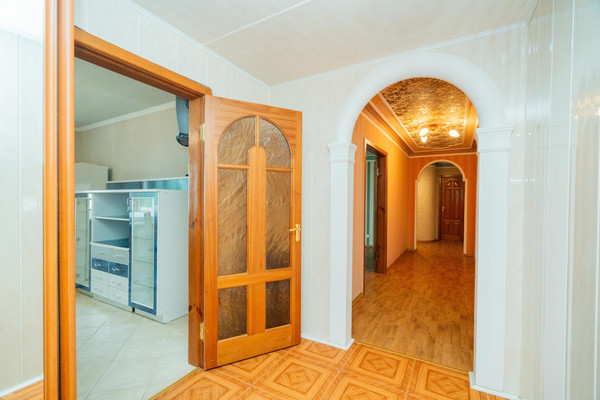 Продам двухкомнатную (2-комн.) квартиру, Победы б-р, 43, Воронеж г