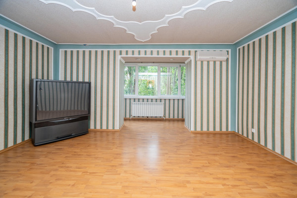 Продам двухкомнатную (2-комн.) квартиру, Победы б-р, 43, Воронеж г