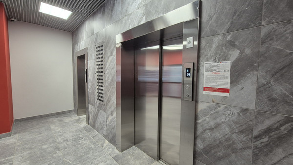 Продам трехкомнатную (3-комн.) квартиру, Яблочкова ул, 5к5, Пермь г