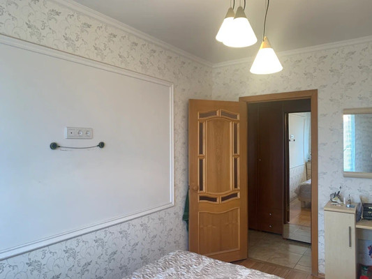 Продам трехкомнатную (3-комн.) квартиру, им. Селезнева ул, 126, Краснодар г