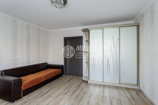 Продам однокомнатную (1-комн.) квартиру, Березовая ул, 11, Видное г