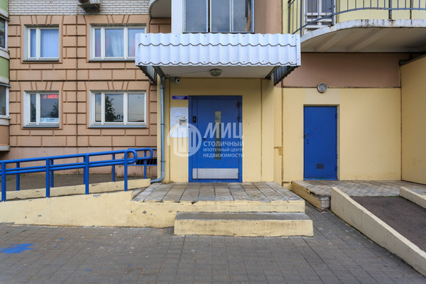 Продам однокомнатную (1-комн.) квартиру, Березовая ул, 11, Видное г