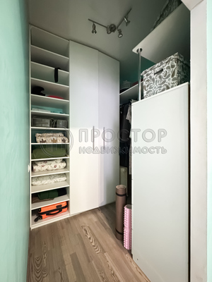 Продам однокомнатную (1-комн.) квартиру, Липовый парк ул, 4к3, Коммунарка п