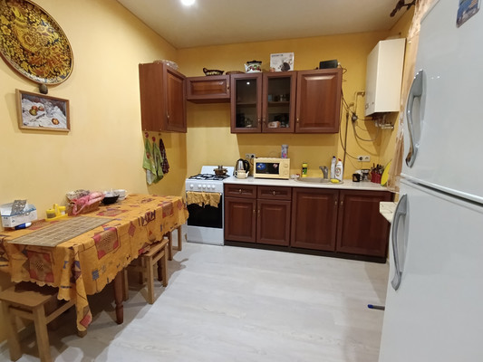 Продам двухкомнатную (2-комн.) квартиру, Пуцатова ул, 29А, Алушта г