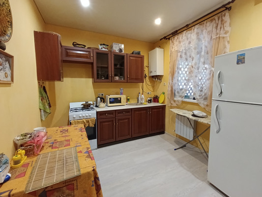 Продам двухкомнатную (2-комн.) квартиру, Пуцатова ул, 29А, Алушта г