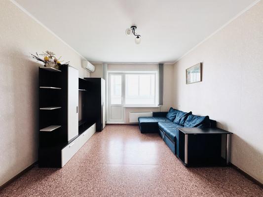 Продам трехкомнатную (3-комн.) квартиру, братьев Ткачевых ул, 11, Брянск г