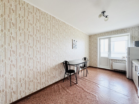 Продам трехкомнатную (3-комн.) квартиру, братьев Ткачевых ул, 11, Брянск г