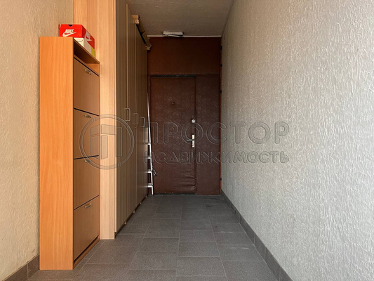 Продам трехкомнатную (3-комн.) квартиру, Верхние Поля ул, 45к4, Москва г
