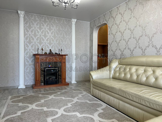 Продам трехкомнатную (3-комн.) квартиру, Верхние Поля ул, 45к4, Москва г