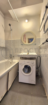 Продам двухкомнатную (2-комн.) квартиру, Авиационная ул, 66, Москва г