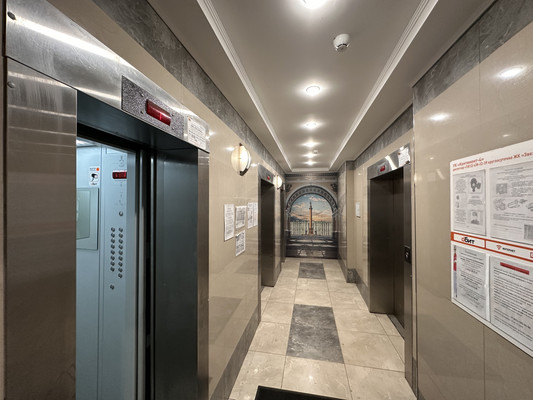 Продам двухкомнатную (2-комн.) квартиру, Орджоникидзе ул, 52А, Санкт-Петербург г
