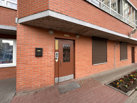 Продам двухкомнатную (2-комн.) квартиру, Орджоникидзе ул, 52А, Санкт-Петербург г