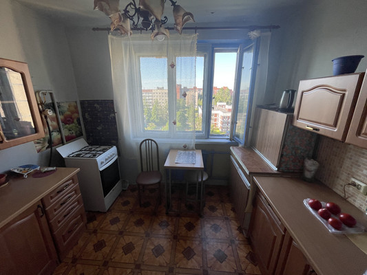 Продам комнату в 3-комн. квартире, Заводской пр-кт, 44А, Колпино г