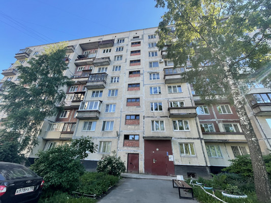 Продам комнату в 3-комн. квартире, Заводской пр-кт, 44А, Колпино г