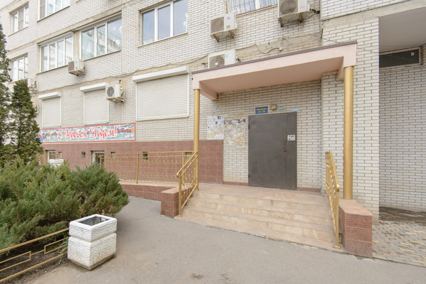 Продам многокомнатную квартиру, Королева пр-кт, 1и, Ростов-на-Дону г