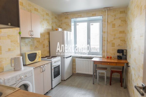 Продам однокомнатную (1-комн.) квартиру, Ленинский пр-кт, 97к3, Санкт-Петербург г