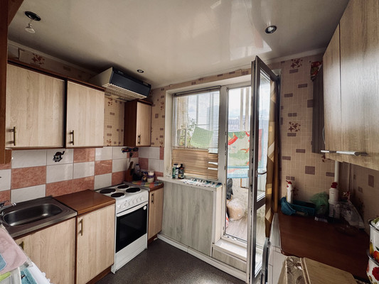 Продам комнату в 3-комн. квартире, Красина ул, 5, Екатеринбург г