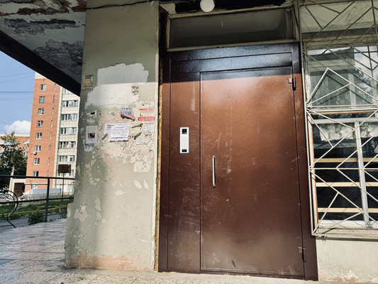 Продам комнату в 3-комн. квартире, Красина ул, 5, Екатеринбург г