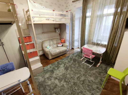 Продам трехкомнатную (3-комн.) квартиру, Новопесчаная ул, 21к1, Москва г