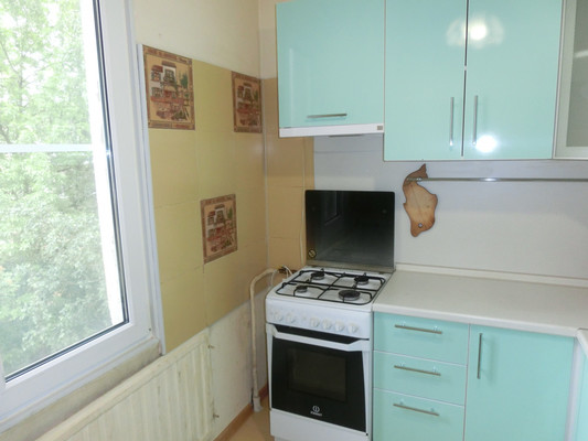 Продам трехкомнатную (3-комн.) квартиру, Ветеранов пр-кт, 8А, Санкт-Петербург г