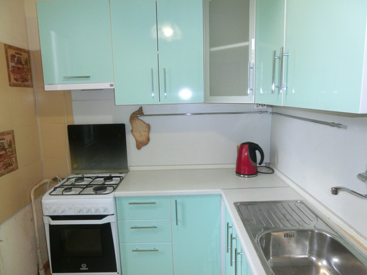 Продам трехкомнатную (3-комн.) квартиру, Ветеранов пр-кт, 8А, Санкт-Петербург г