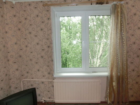Продам трехкомнатную (3-комн.) квартиру, Ветеранов пр-кт, 8А, Санкт-Петербург г