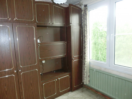 Продам трехкомнатную (3-комн.) квартиру, Ветеранов пр-кт, 8А, Санкт-Петербург г