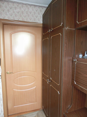 Продам трехкомнатную (3-комн.) квартиру, Ветеранов пр-кт, 8А, Санкт-Петербург г