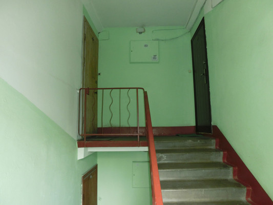 Продам трехкомнатную (3-комн.) квартиру, Ветеранов пр-кт, 8А, Санкт-Петербург г
