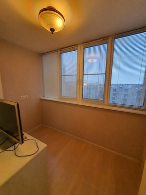 Продам двухкомнатную (2-комн.) квартиру, Кирова ул, 3, Люберцы г