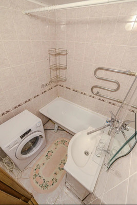 Продам трехкомнатную (3-комн.) квартиру, Лядова ул, 4, Пенза г