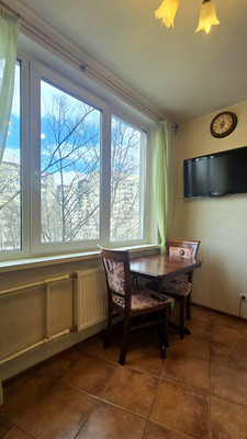 Продам двухкомнатную (2-комн.) квартиру, Подвойского ул, 17ак1, Санкт-Петербург г