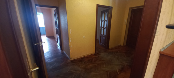 Продам трехкомнатную (3-комн.) квартиру, Горная ул, 1, Агой с