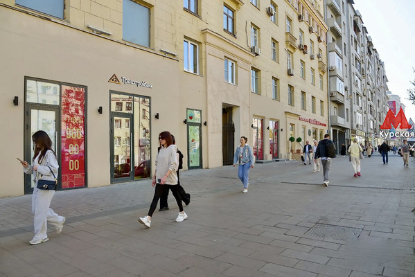 Продам торговое помещение 21,2 м2, Земляной Вал ул, 25, Москва г