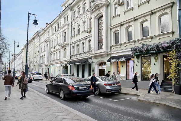 Продам торговое помещение 61,1 м2, Козихинский Б. пер, 4, Москва г