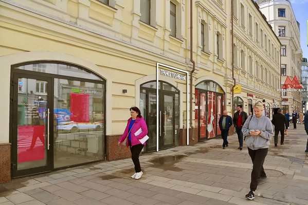 Продам торговое помещение 24,3 м2, Новослободская ул, 19, Москва г