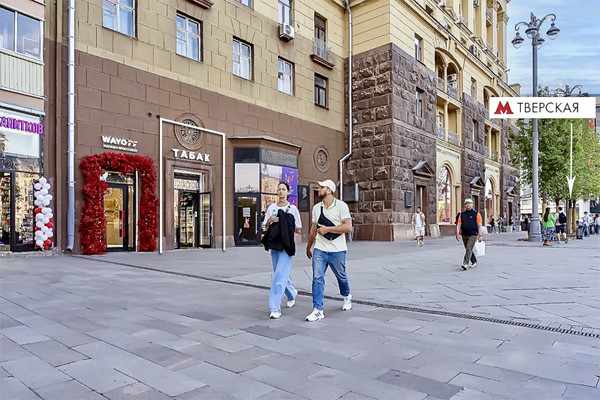 Продам торговое помещение 14,9 м2, Тверская ул, 19, Москва г