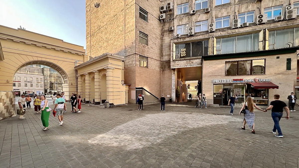 Продам торговое помещение 3,8 м2, Карманицкий пер, 9, Москва г