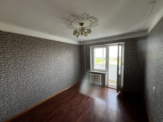 Продам трехкомнатную (3-комн.) квартиру, Шогенова ул, 21, Вольный Аул кп
