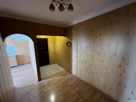 Продам трехкомнатную (3-комн.) квартиру, Шогенова ул, 21, Вольный Аул кп