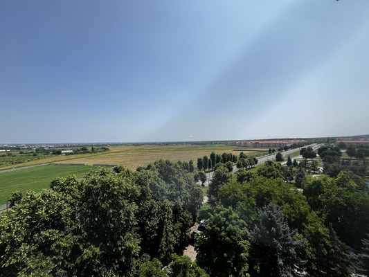 Продам трехкомнатную (3-комн.) квартиру, Шогенова ул, 21, Вольный Аул кп