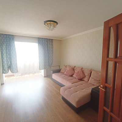 Продам двухкомнатную (2-комн.) квартиру, Пионерская ул, 407, Майкоп г