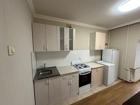 Продам двухкомнатную (2-комн.) квартиру, Пионерская ул, 407, Майкоп г