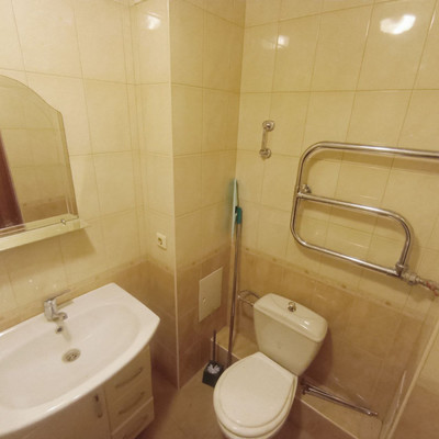 Продам двухкомнатную (2-комн.) квартиру, Пионерская ул, 407, Майкоп г