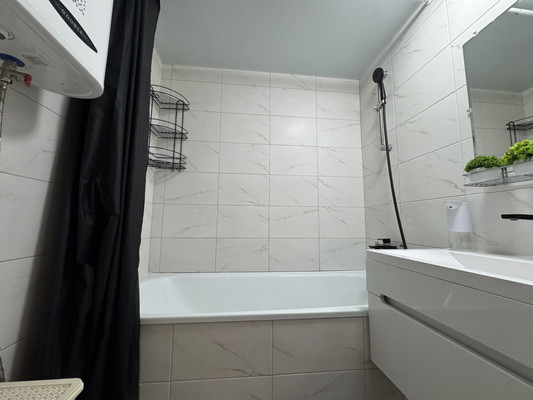 Продам двухкомнатную (2-комн.) квартиру, Еременко ул, 66/4, Ростов-на-Дону г