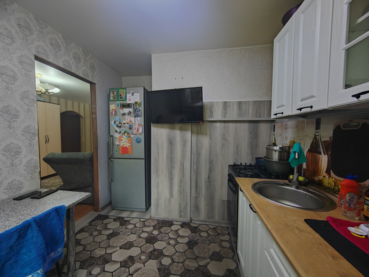 Продам трехкомнатную (3-комн.) квартиру, Чайковского ул, 129, Нижний Тагил г
