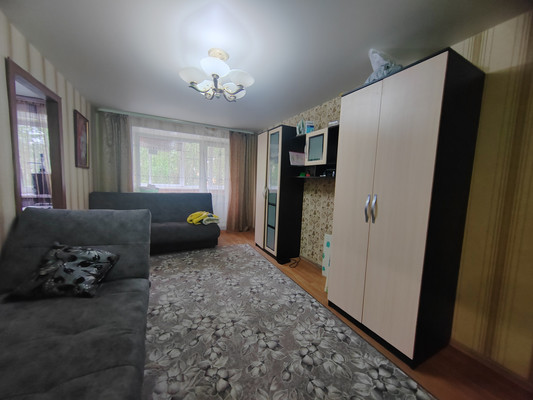 Продам трехкомнатную (3-комн.) квартиру, Чайковского ул, 129, Нижний Тагил г