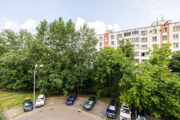 Продам многокомнатную квартиру, Академика Комарова ул, 3к2, Москва г