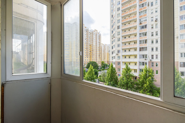Продам многокомнатную квартиру, Академика Комарова ул, 3к2, Москва г