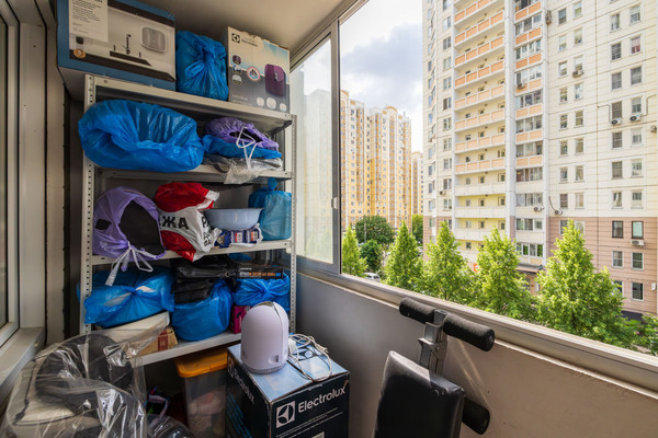 Продам многокомнатную квартиру, Академика Комарова ул, 3к2, Москва г